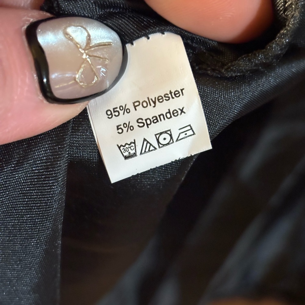 Black Satin Sleepwear Set - Picture 4 of 12